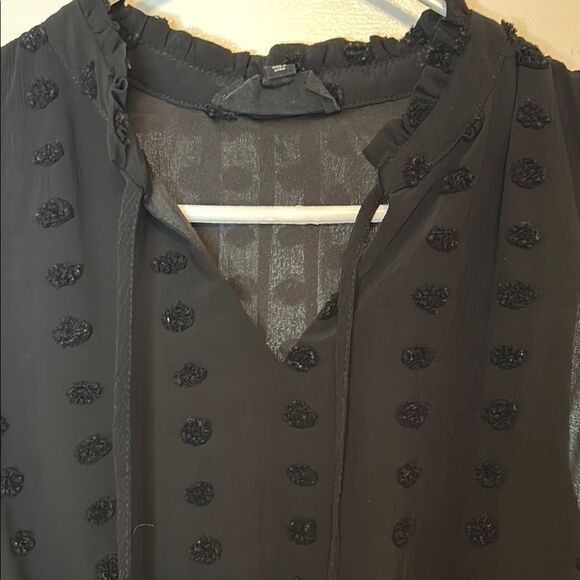 Sweet Wanderer Women’s Black Sleeveless Mini Dress with Textured Fabric Size Med - Picture 3 of 6